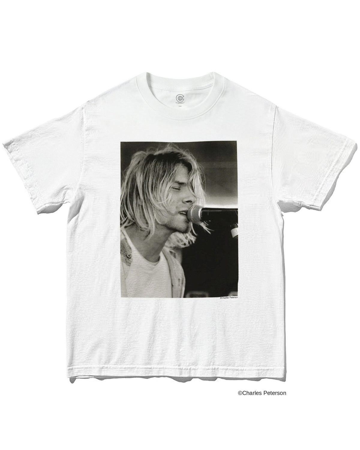 カート・コバーン（Kurt Cobain）｜Charles Peterson撮影のライブ写真をプリントしたフォトTシャツ ホワイト