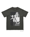 ビョーク（Björk）｜Kevin Cummins撮影のライブ写真をプリントしたフォトTシャツ