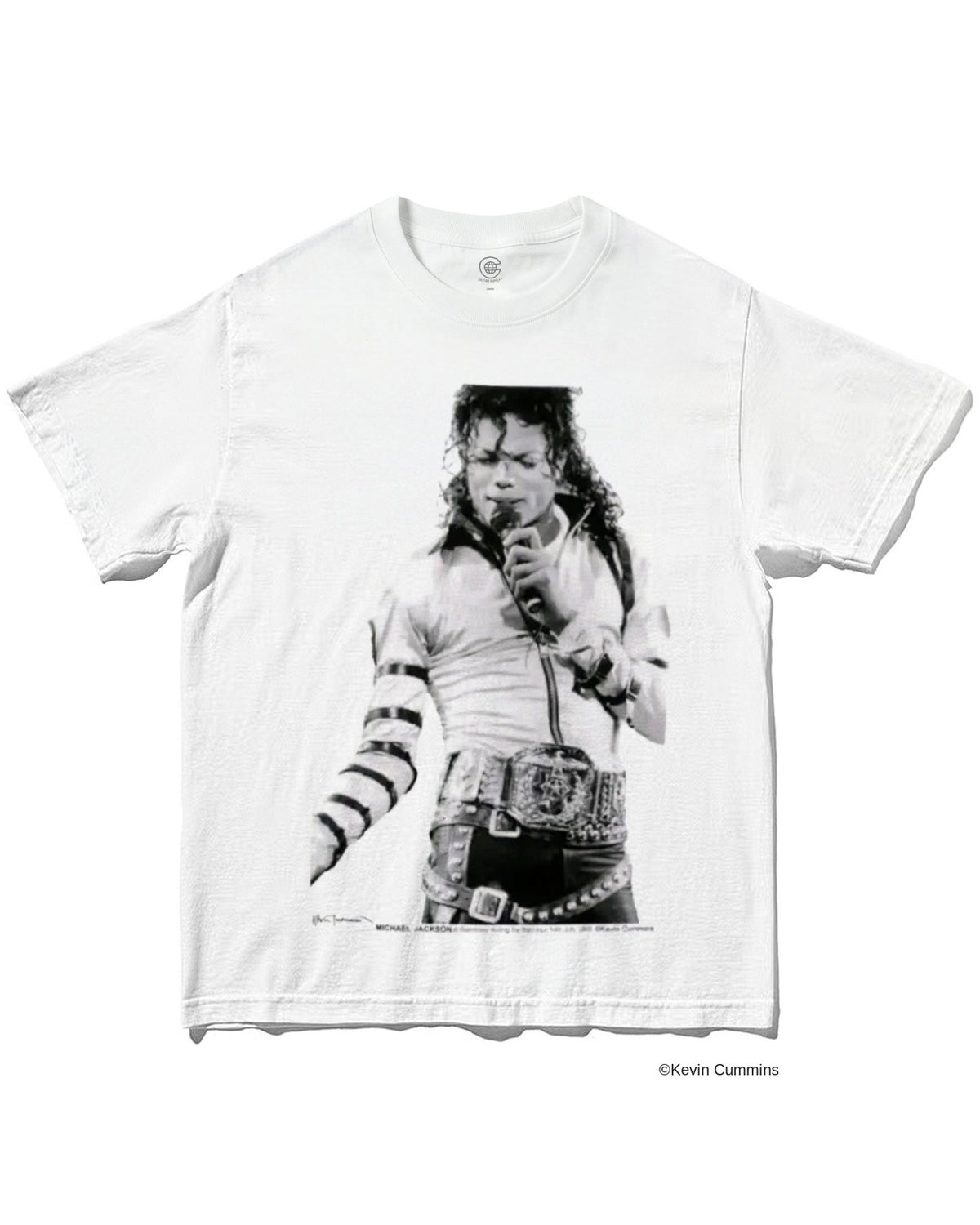 マイケル・ジャクソン（Michael Jackson）｜Kevin Cummins撮影の写真をプリントしたフォトTシャツ ホワイト