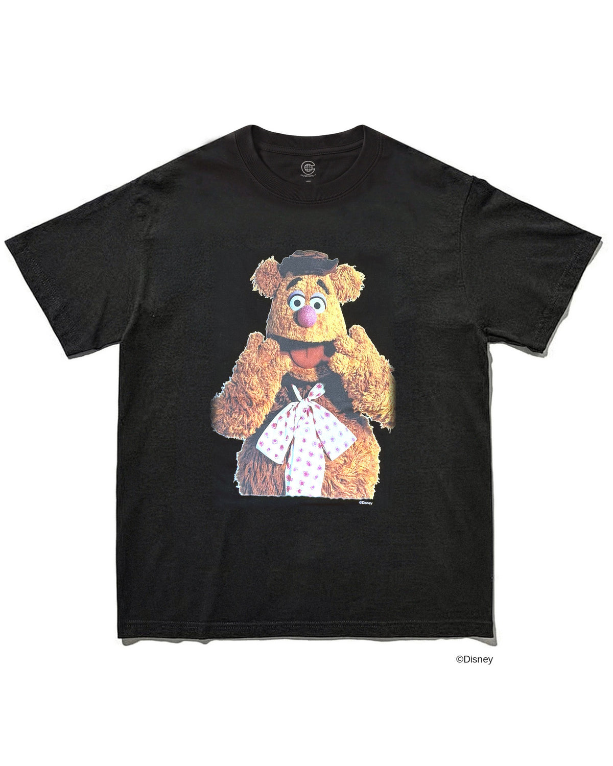 フォズィーベア（Fozzie Bear）をプリントしたグラフィックTシャツ ブラック